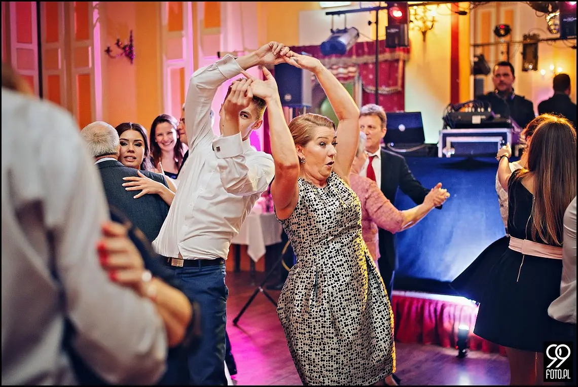 reportaż ślubny kościół Świętej anny kraków,zdjęcia ślubne hotel europejski