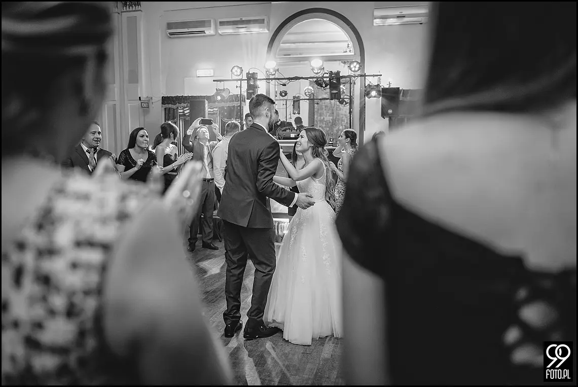 reportaż ślubny kościół Świętej anny kraków,zdjęcia ślubne hotel europejski