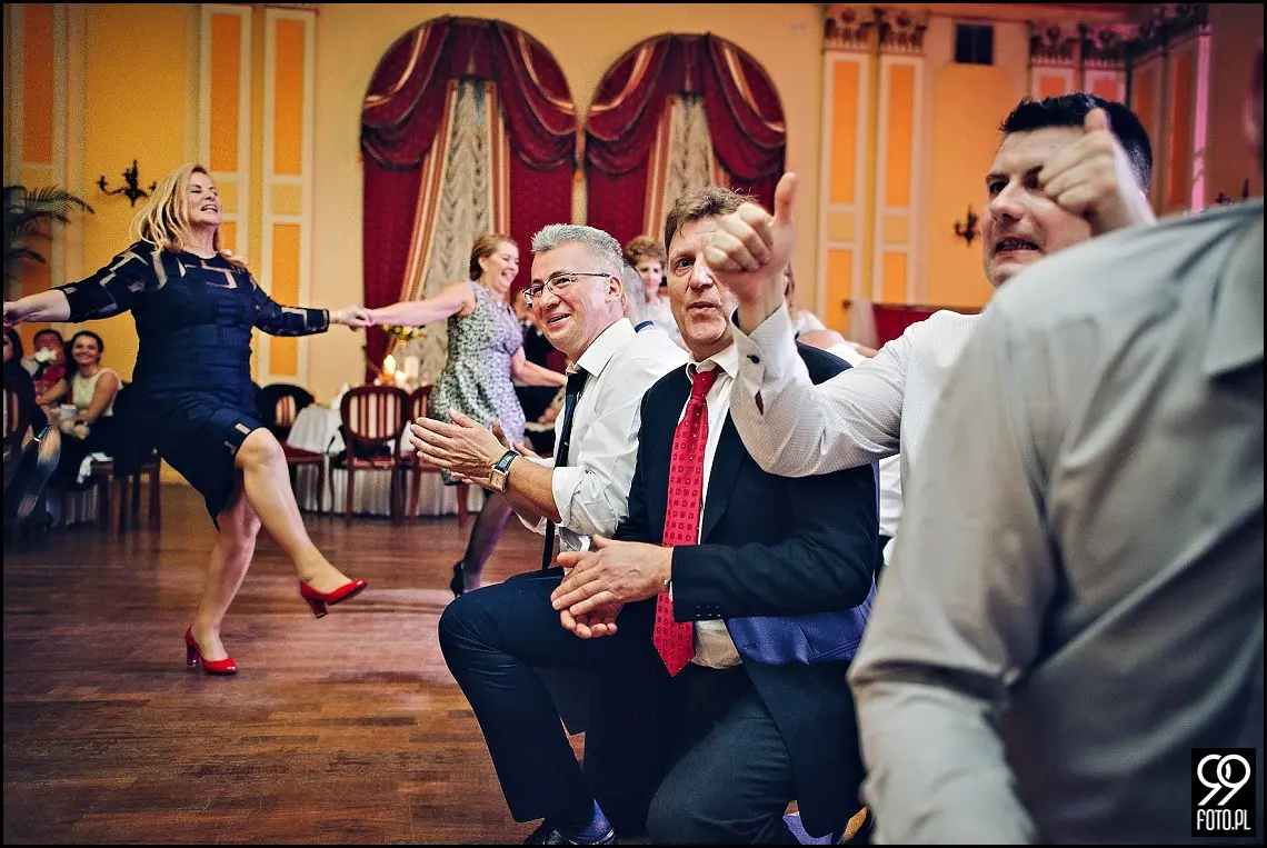 reportaż ślubny kościół Świętej anny kraków,zdjęcia ślubne hotel europejski