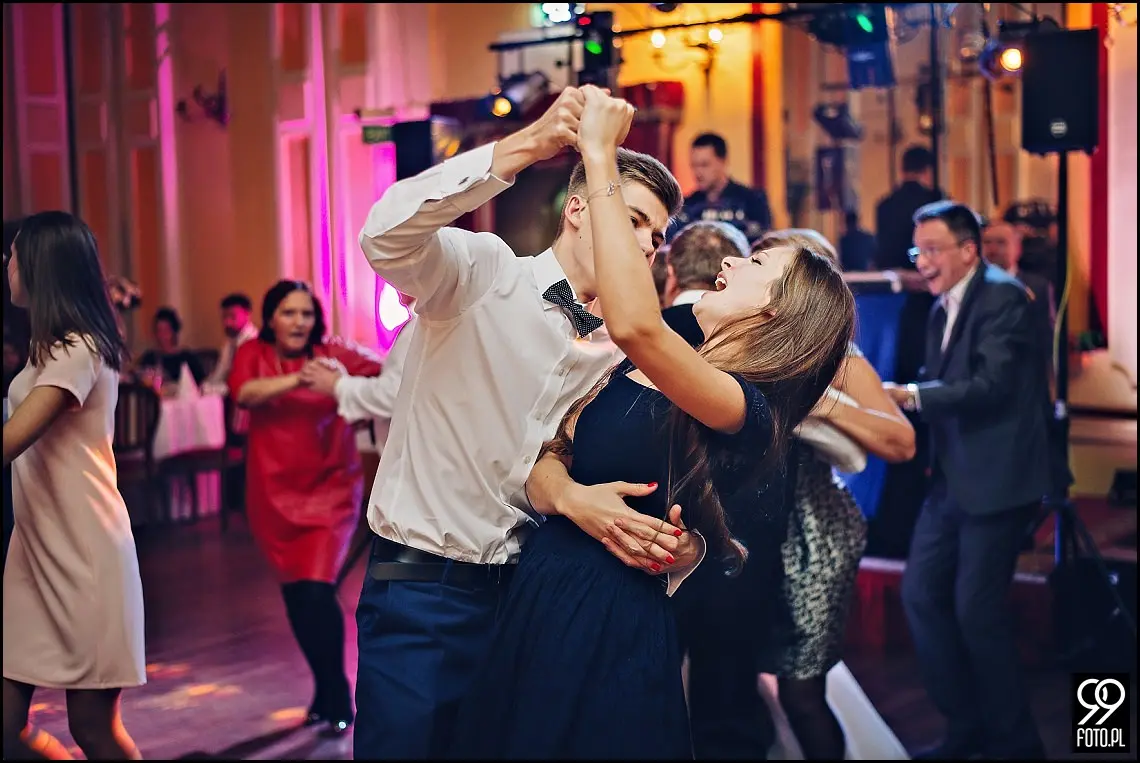 reportaż ślubny kościół Świętej anny kraków,zdjęcia ślubne hotel europejski