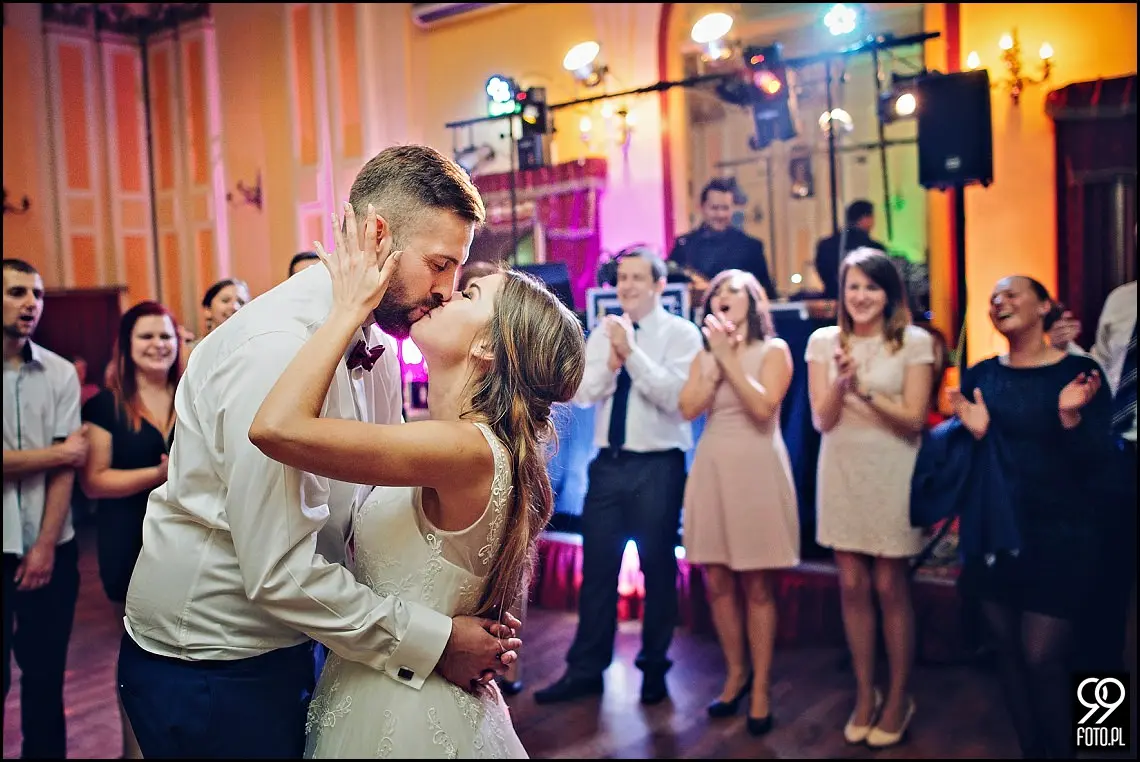 reportaż ślubny kościół Świętej anny kraków,zdjęcia ślubne hotel europejski