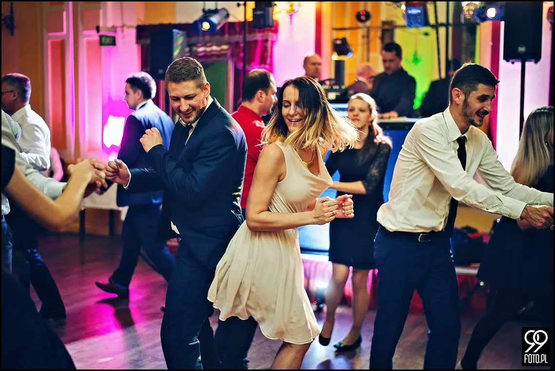 reportaż ślubny kościół Świętej anny kraków,zdjęcia ślubne hotel europejski