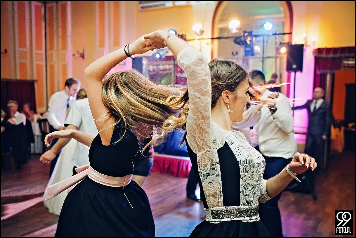 reportaż ślubny kościół Świętej anny kraków,zdjęcia ślubne hotel europejski