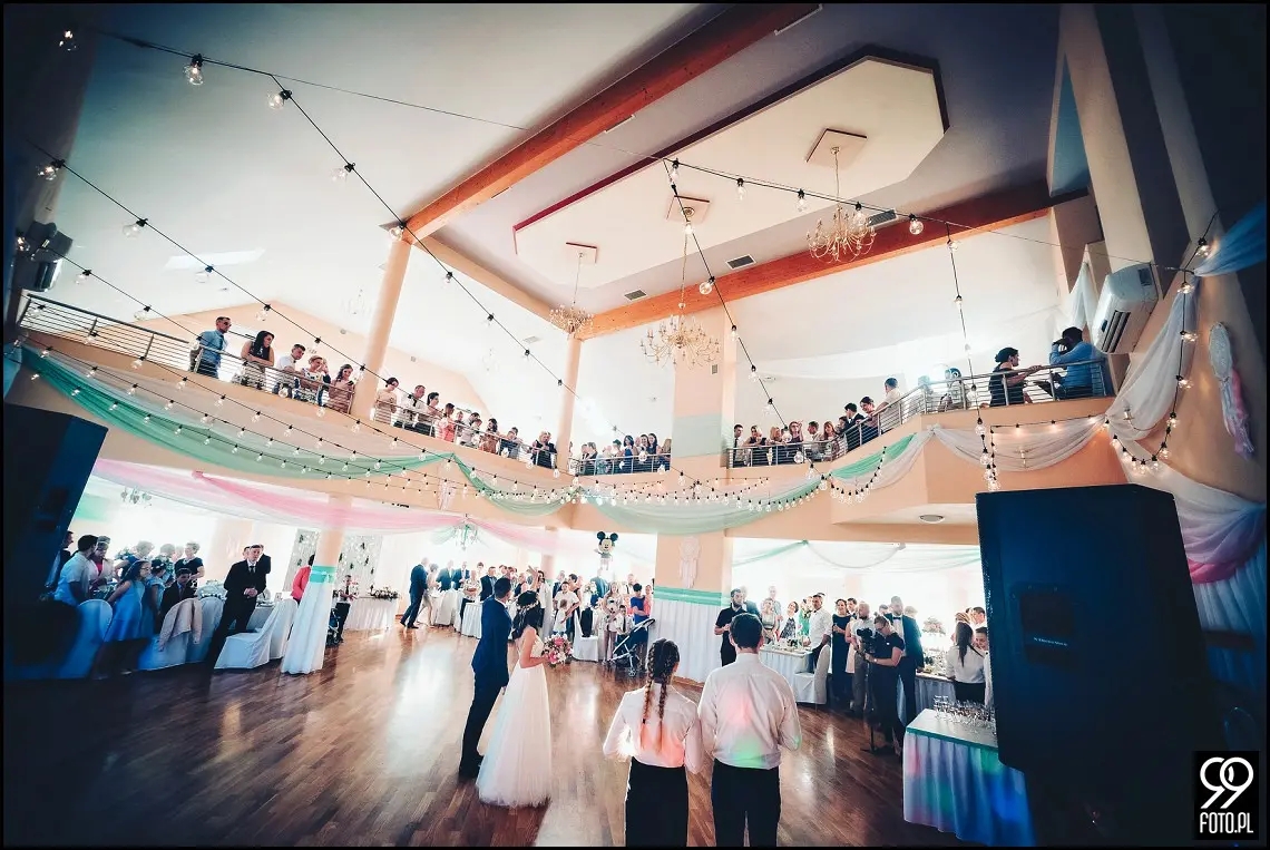 dekoracja sali weselnej,styl rustykalny,osp zawada,fotograf ślubny myślenice