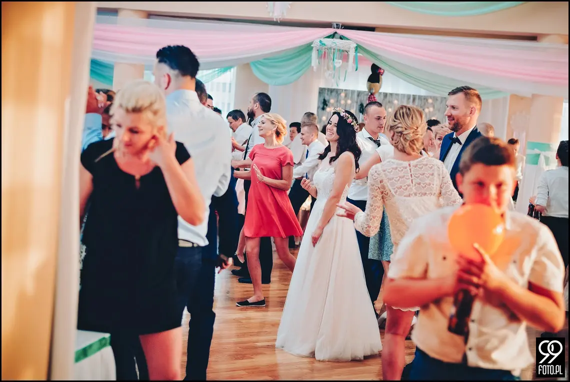 dekoracja sali weselnej,styl rustykalny,osp zawada,fotograf ślubny myślenice