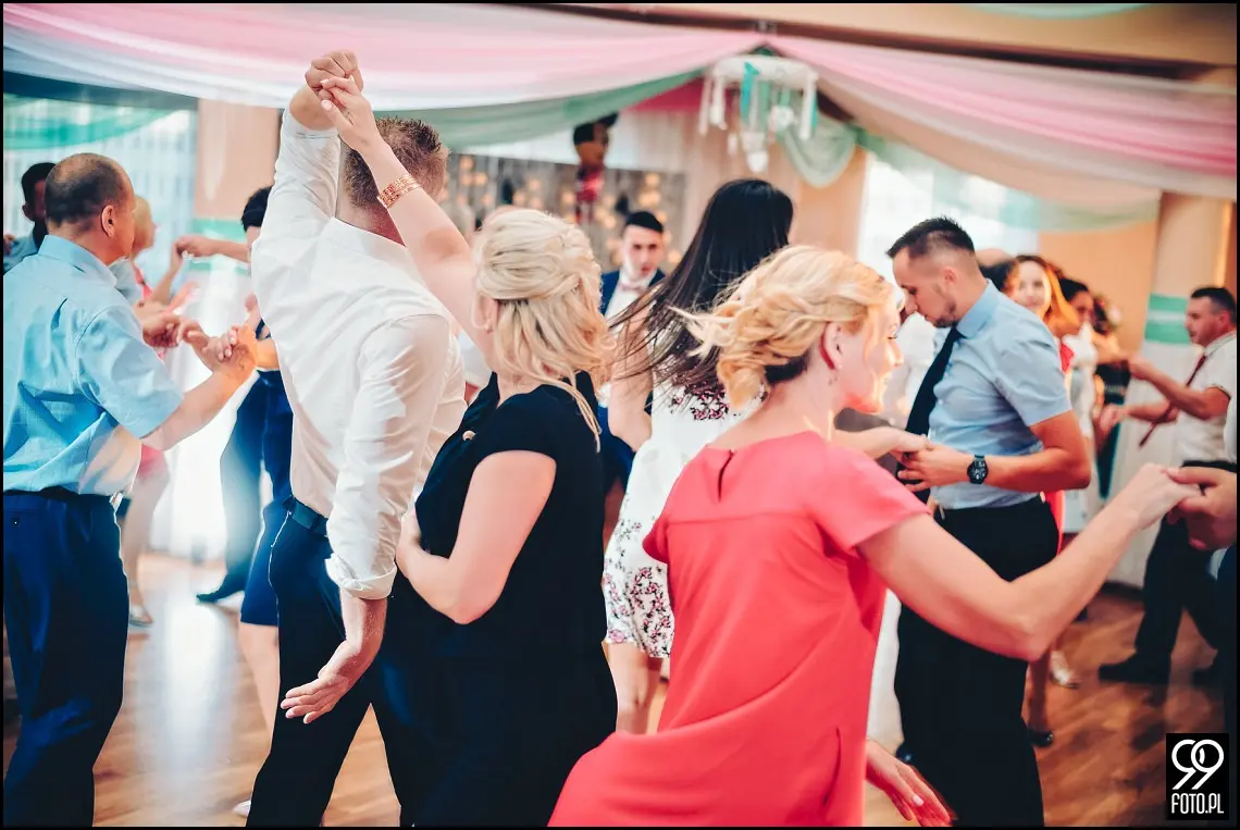 dekoracja sali weselnej,styl rustykalny,osp zawada,fotograf ślubny myślenice