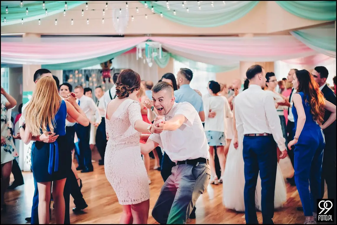 dekoracja sali weselnej,styl rustykalny,osp zawada,fotograf ślubny myślenice