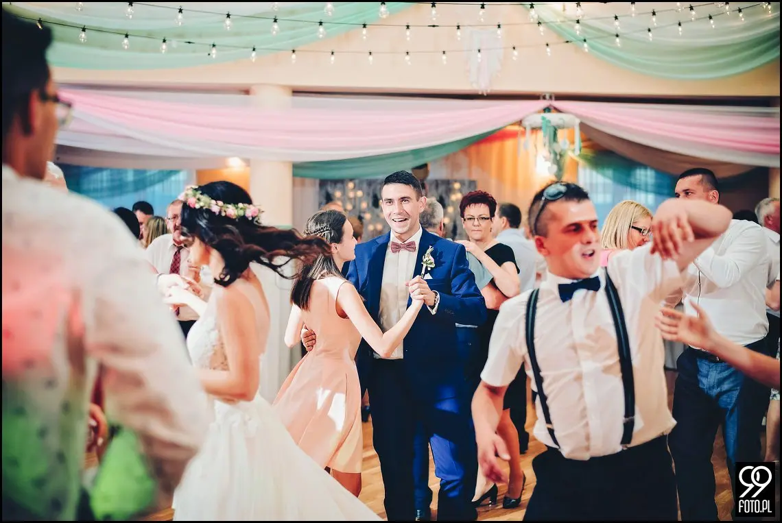 dekoracja sali weselnej,styl rustykalny,osp zawada,fotograf ślubny myślenice