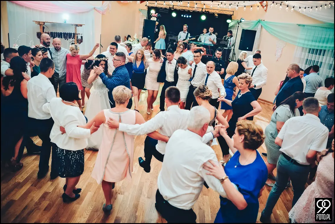 dekoracja sali weselnej,styl rustykalny,osp zawada,fotograf ślubny myślenice