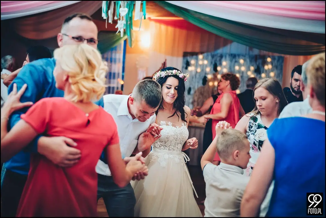 dekoracja sali weselnej,styl rustykalny,osp zawada,fotograf ślubny myślenice