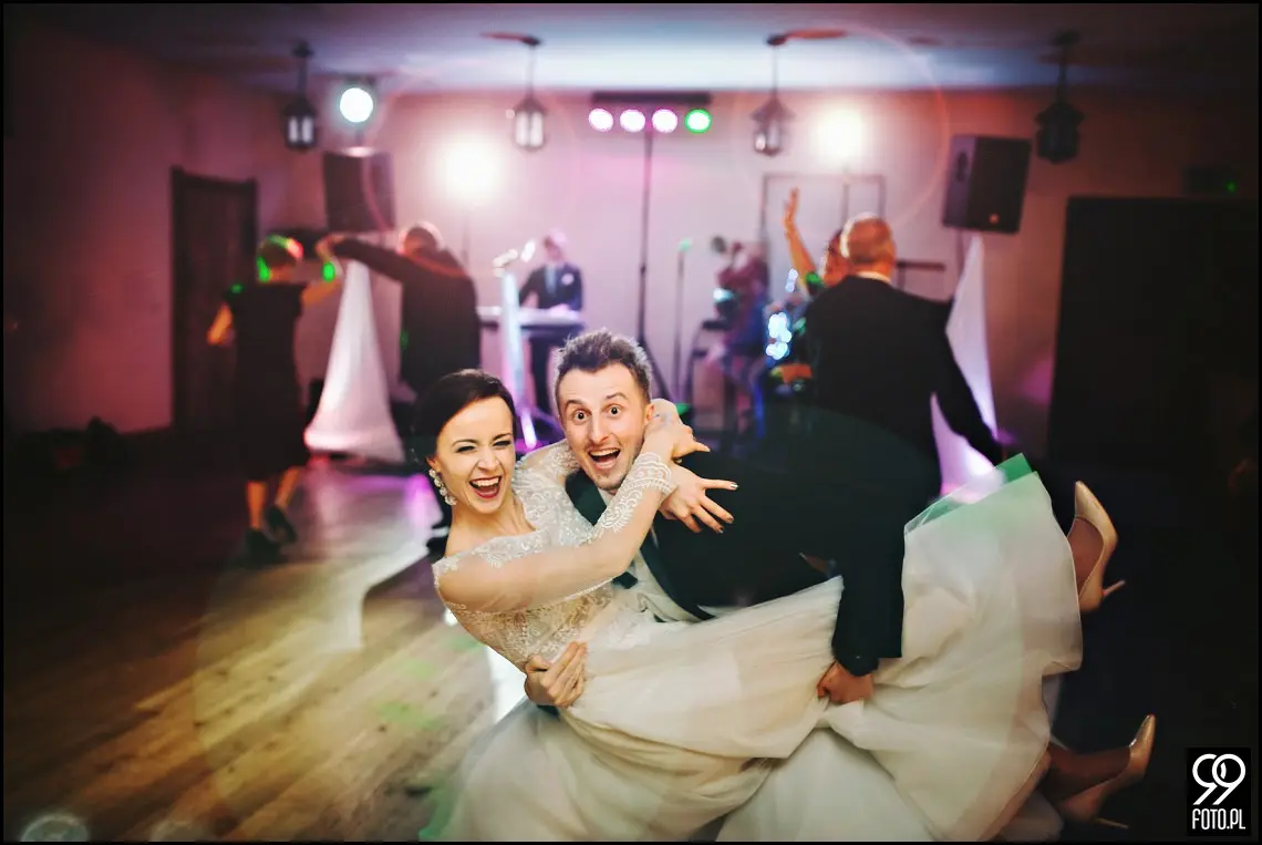 Karczma Pod Kogutkiem Krzywaczka, reportaż ślubny Maków Podhalański