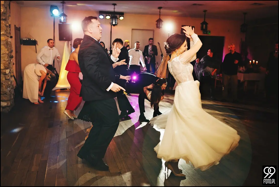 Karczma Pod Kogutkiem Krzywaczka, reportaż ślubny Maków Podhalański