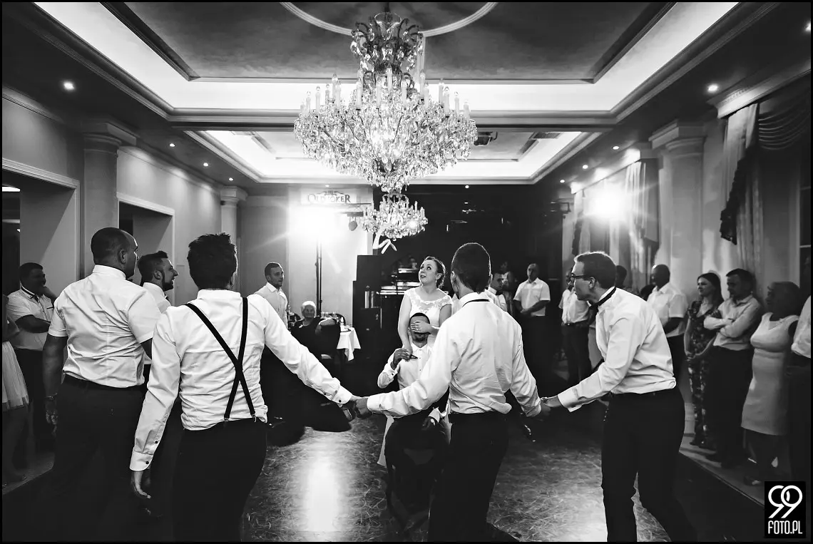 Ślub w Lanckoronie, Restauracja Old Joker Jaroszowice, fotograf na wesele Wadowice