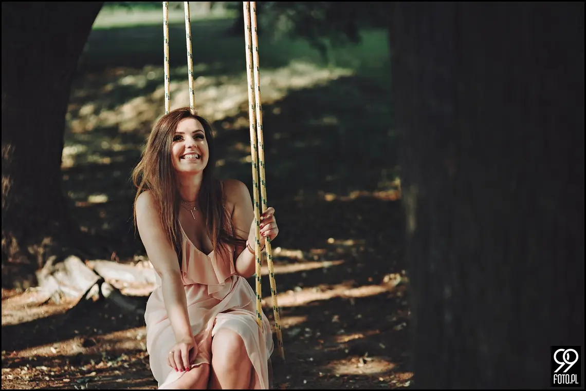 Sesja narzeczeńska w Krakowie, Nadwiślański Park Etnograficzny Wygiełzów, Zamek Lipowiec