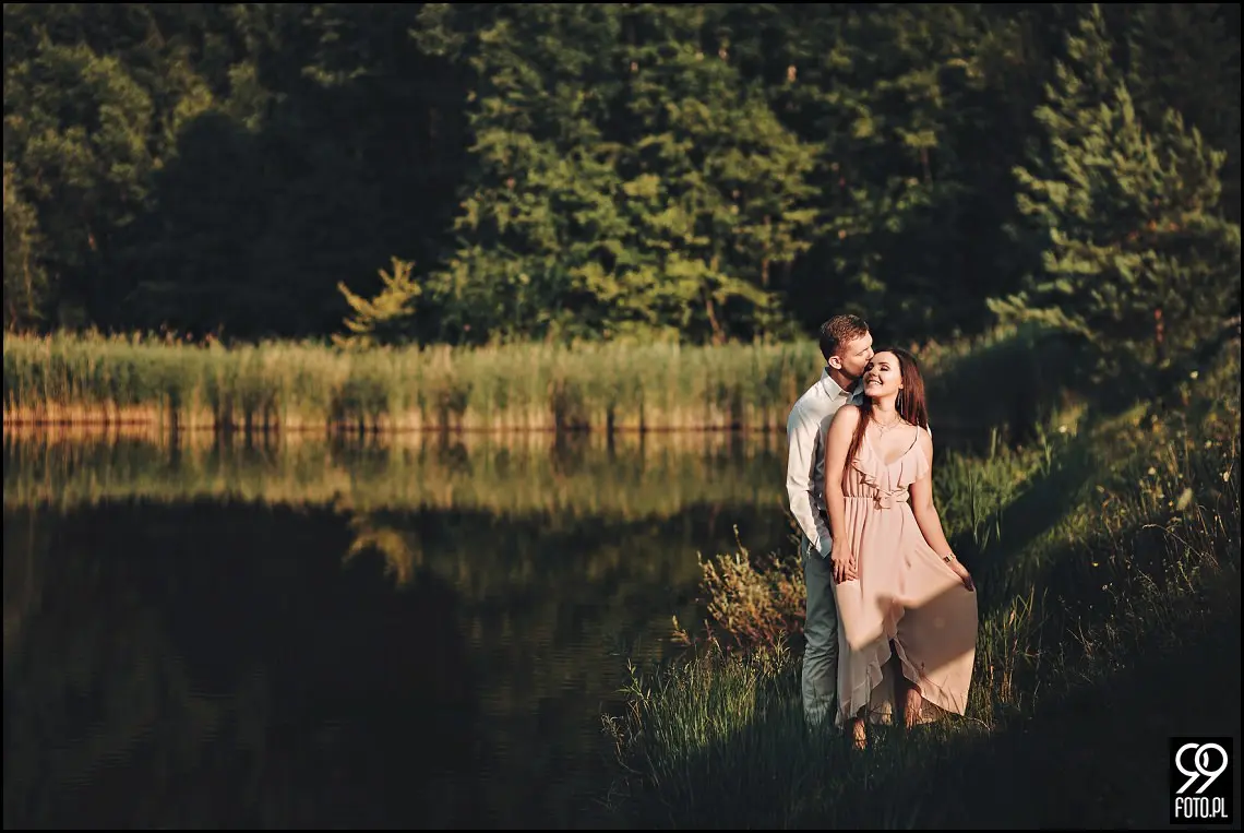 Sesja narzeczeńska w Krakowie, Nadwiślański Park Etnograficzny Wygiełzów, Zamek Lipowiec