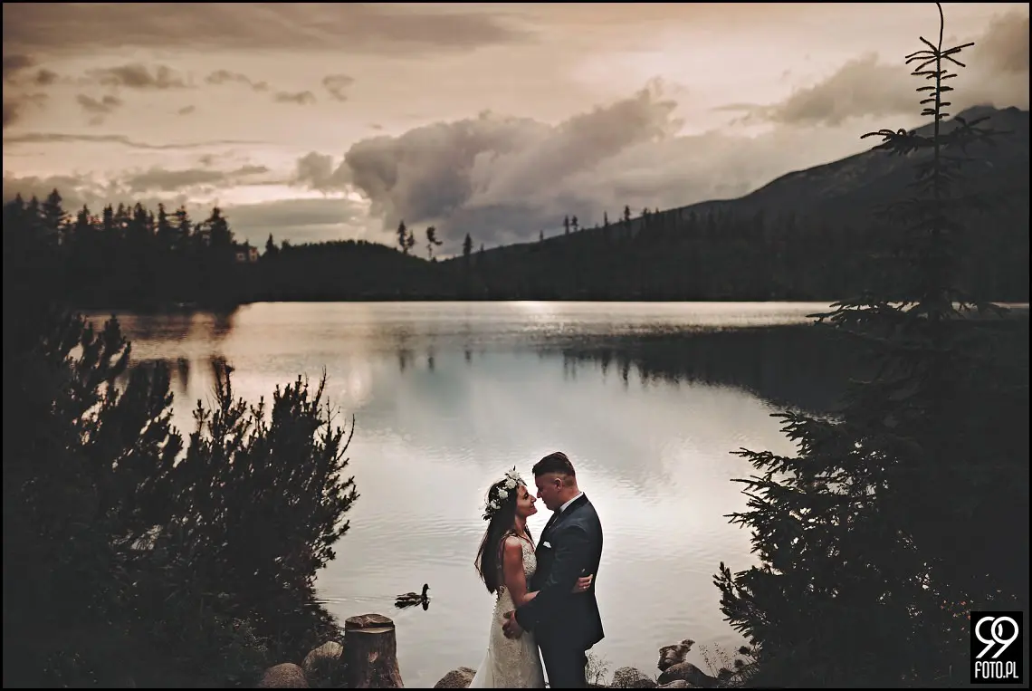 sesja ślubna Popradzki Staw, plener na Słowacji, zdjęcia nad Szczyrbskim Jeziorem