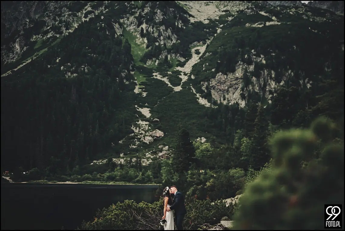 sesja ślubna Popradzki Staw, plener na Słowacji, zdjęcia nad Szczyrbskim Jeziorem