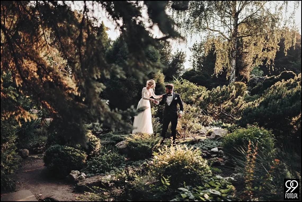 Ogród Botaniczny w Krakowie, ślubna sesja zdjęciowa Kraków, plener ślubny w dzień po ślubie