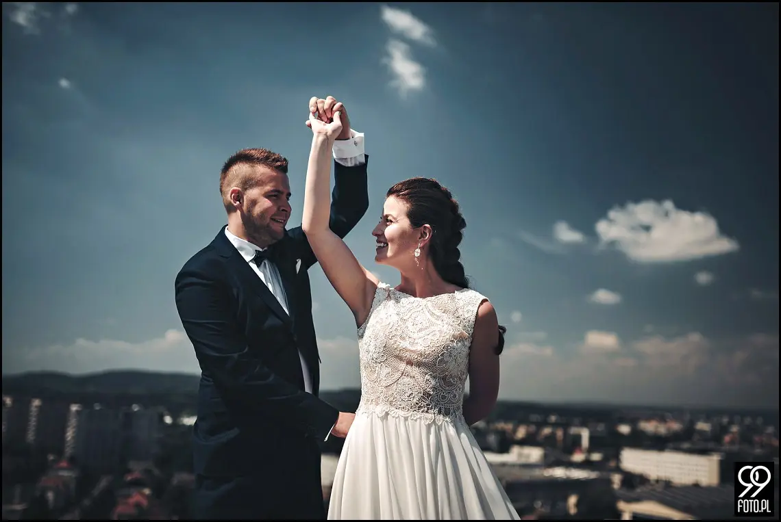 restauracja tiffany wola filipowska, fotograf na ślub krzeszowice, first look na dachu wieżowca