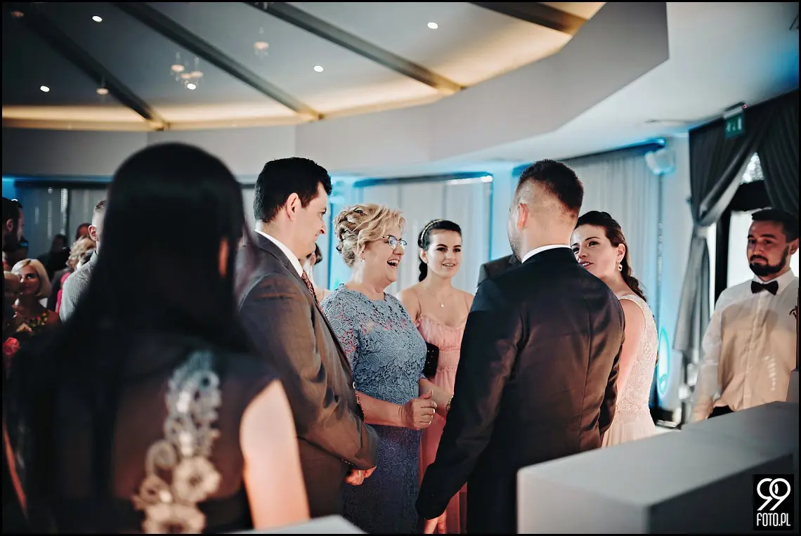 restauracja tiffany wola filipowska, fotograf na ślub krzeszowice, first look na dachu wieżowca