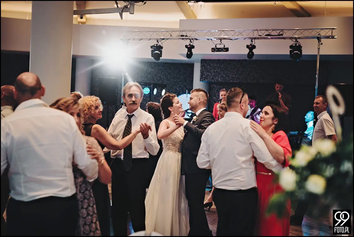 restauracja tiffany wola filipowska, fotograf na ślub krzeszowice, first look na dachu wieżowca