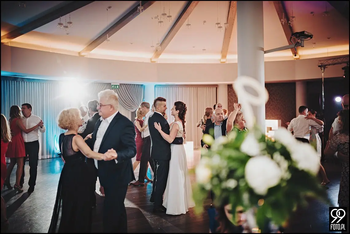 restauracja tiffany wola filipowska, fotograf na ślub krzeszowice, first look na dachu wieżowca