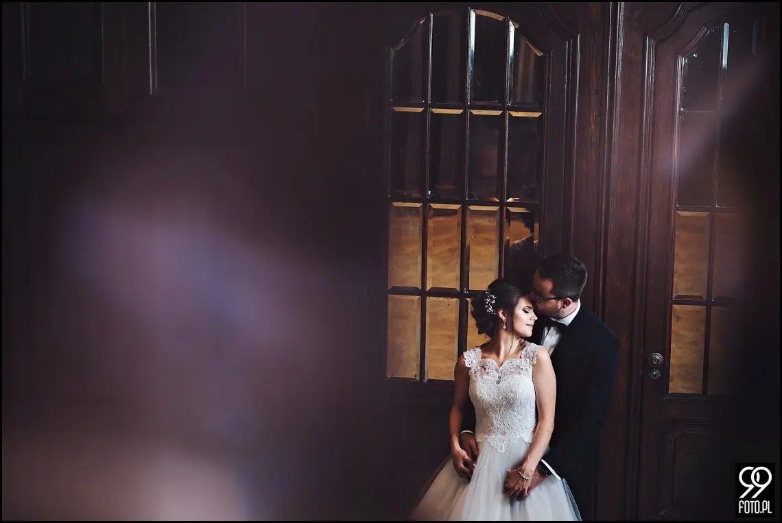 pałac goetzów okocimskich, plener ślubny pomysły, sesja ślubna kraków gdzie, sesja ślubna jesienią