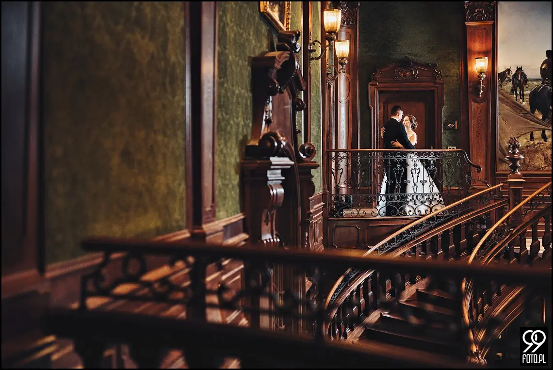 pałac goetzów okocimskich, plener ślubny pomysły, sesja ślubna kraków gdzie, sesja ślubna jesienią