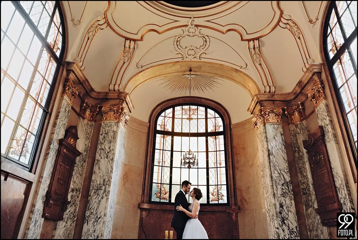 pałac goetzów okocimskich, plener ślubny pomysły, sesja ślubna kraków gdzie, sesja ślubna jesienią