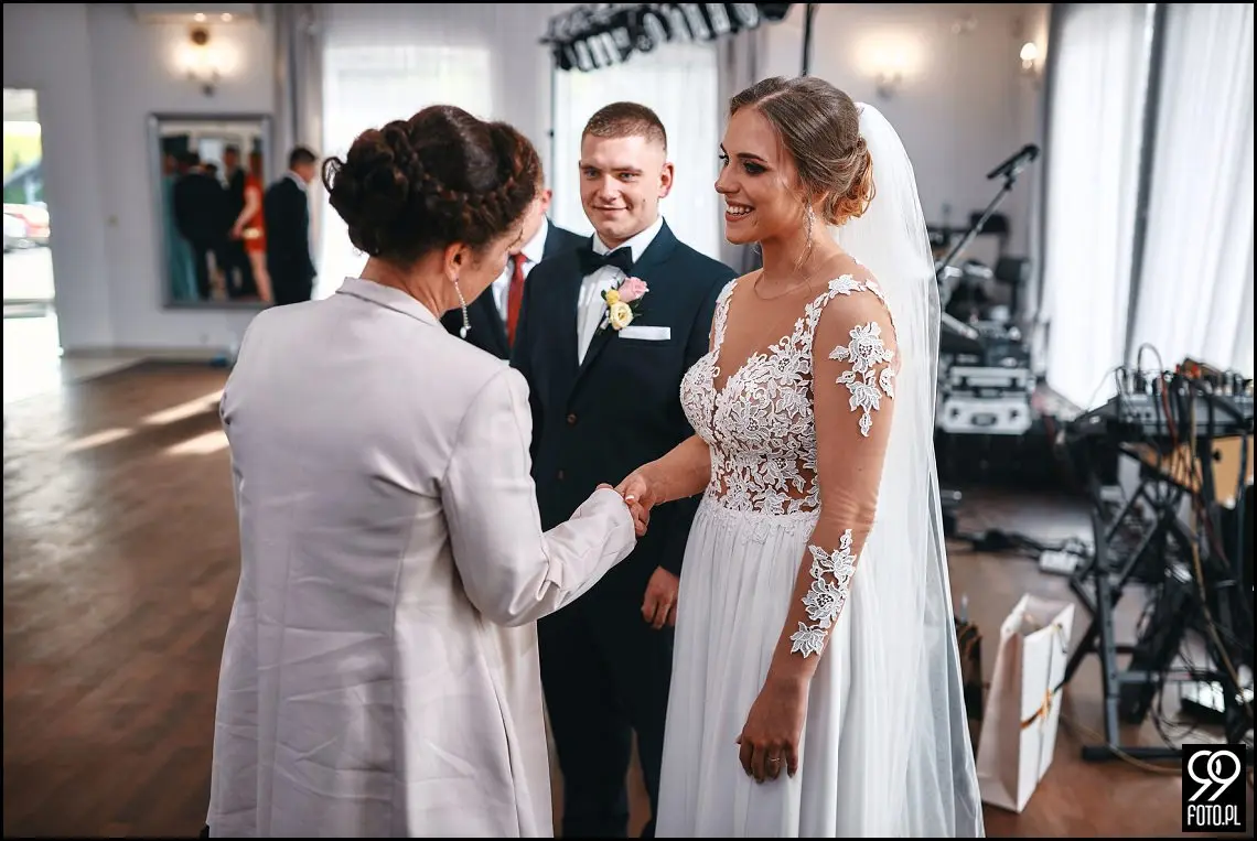 Hotel Junior Skotnicka, dobry fotograf ślubny Skawina, zdjęcia ślubne w Skawinie