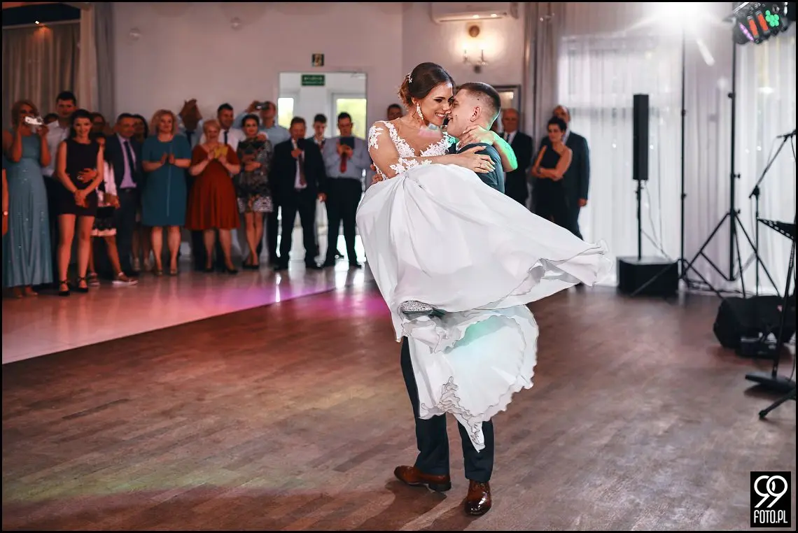 Hotel Junior Skotnicka, dobry fotograf ślubny Skawina, zdjęcia ślubne w Skawinie