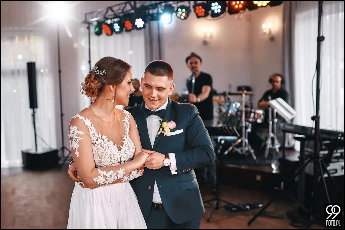 Hotel Junior Skotnicka, dobry fotograf ślubny Skawina, zdjęcia ślubne w Skawinie
