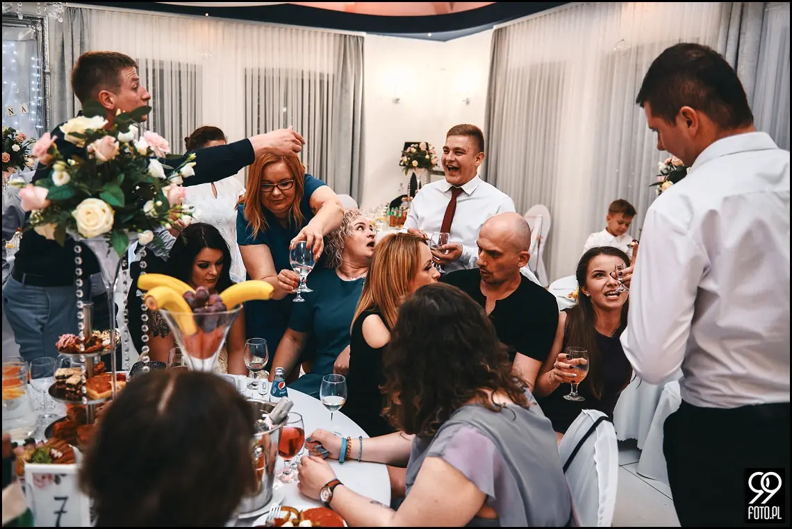 Hotel Junior Skotnicka, dobry fotograf ślubny Skawina, zdjęcia ślubne w Skawinie