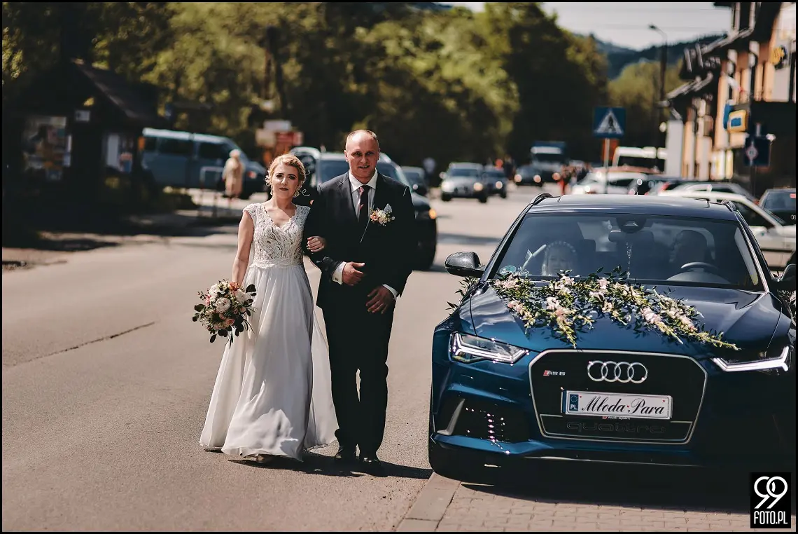 dobry fotograf na wesele, wesele w Tokarni, strażackie tradycje weselne