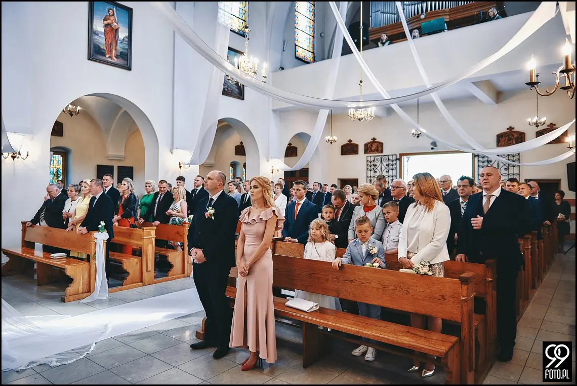 dobry fotograf na wesele, wesele w Tokarni, strażackie tradycje weselne