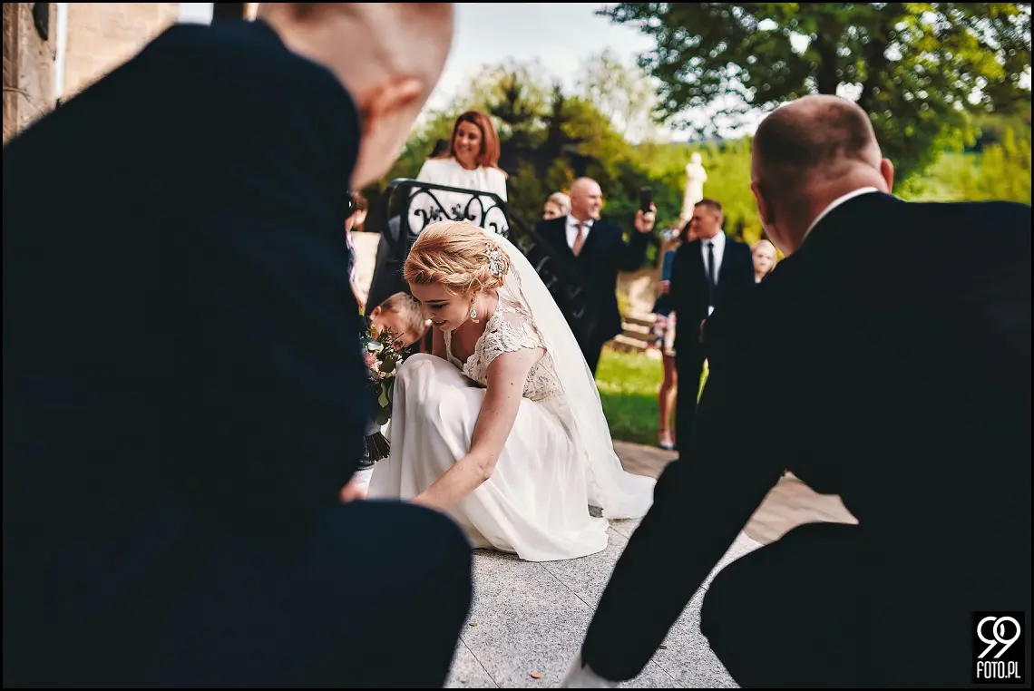 dobry fotograf na wesele, wesele w Tokarni, strażackie tradycje weselne
