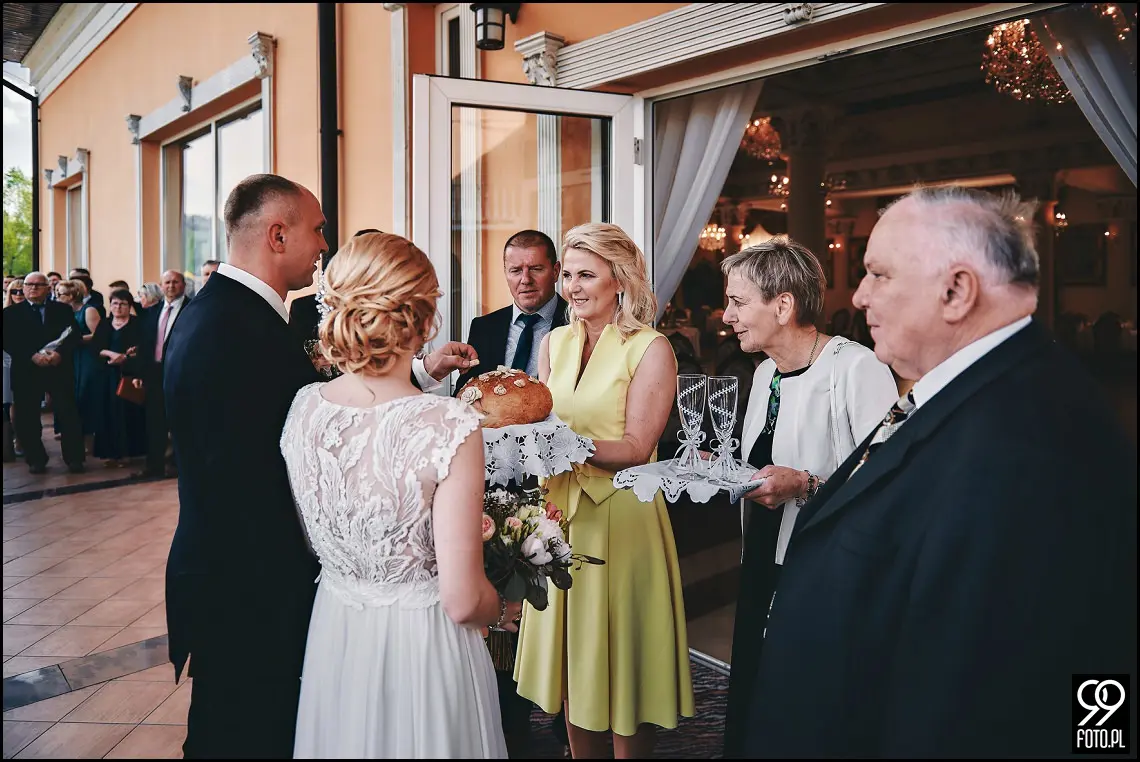 dobry fotograf na wesele, wesele w Tokarni, strażackie tradycje weselne