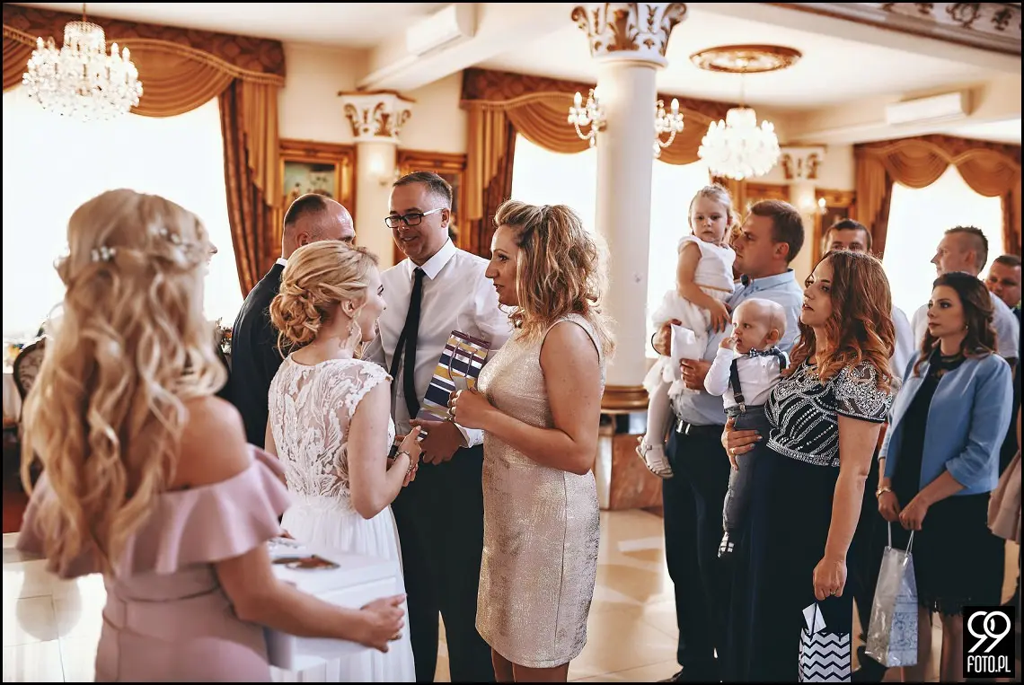 dobry fotograf na wesele, wesele w Tokarni, strażackie tradycje weselne