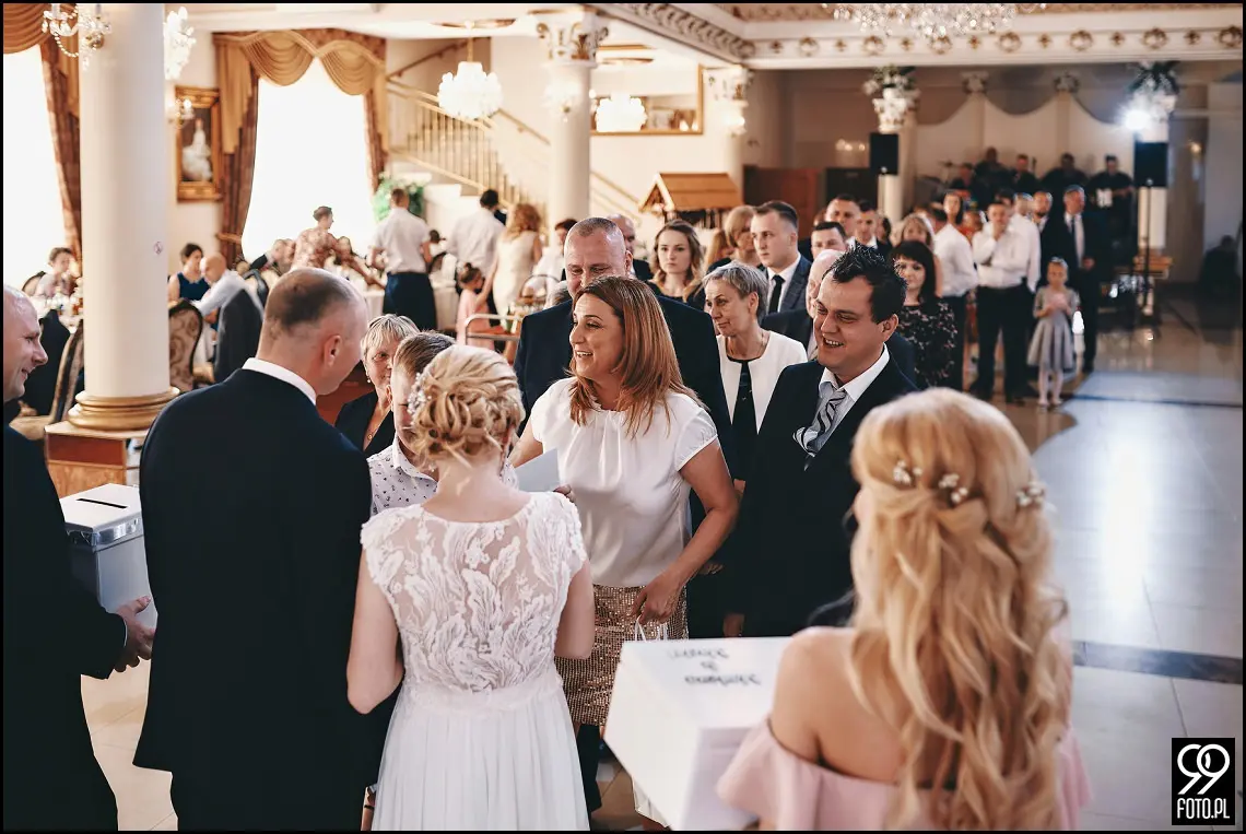 dobry fotograf na wesele, wesele w Tokarni, strażackie tradycje weselne