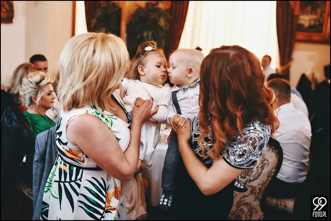dobry fotograf na wesele, wesele w Tokarni, strażackie tradycje weselne