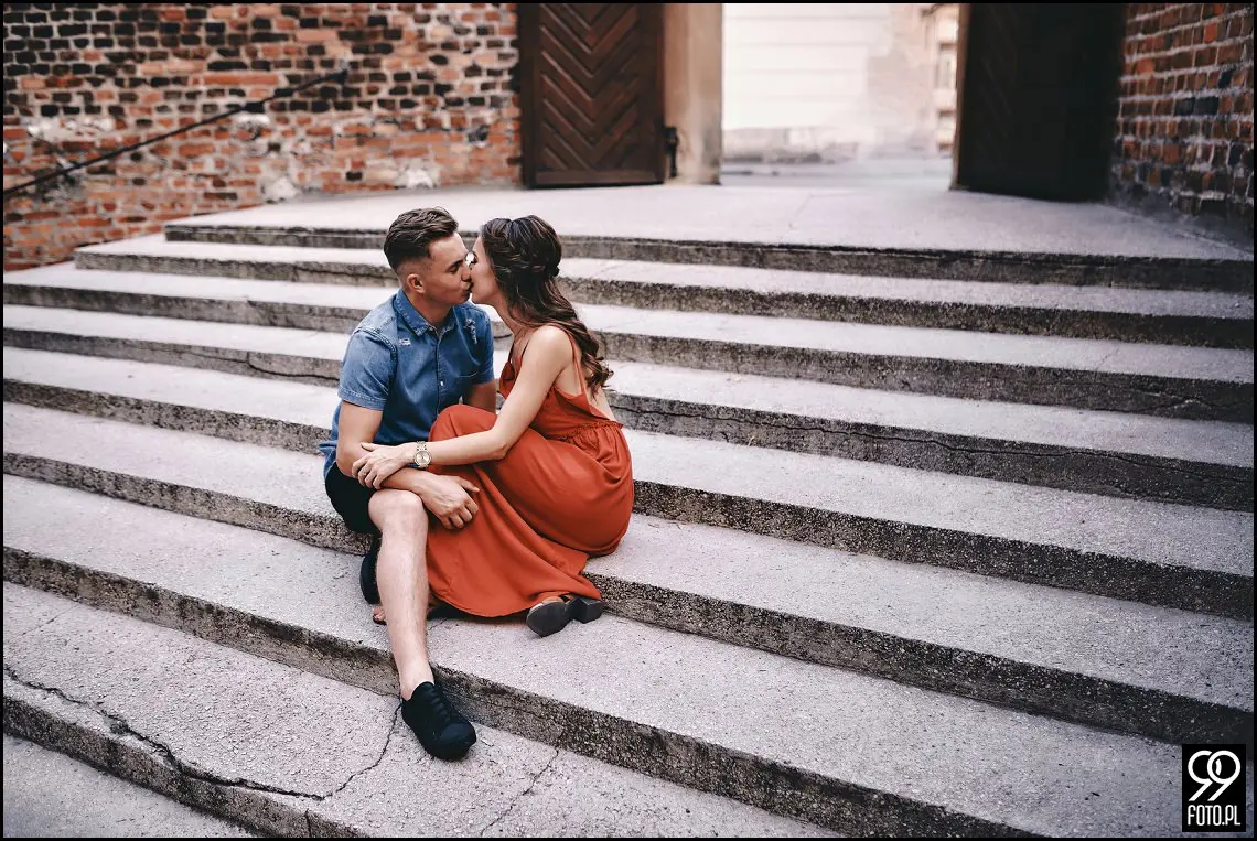 pomysł na sesję zdjęciową, ciekawe miejsca w krakowie, zdjęcia pary młodej w plenerze