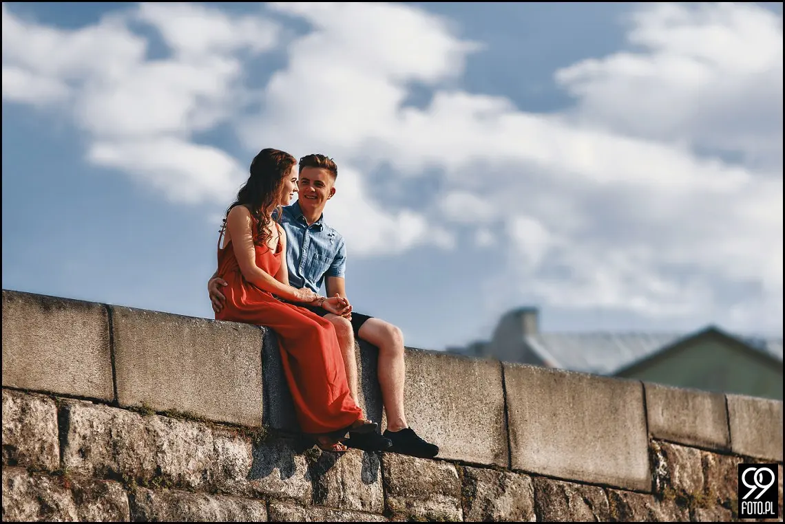 pomysł na sesję zdjęciową, ciekawe miejsca w krakowie, zdjęcia pary młodej w plenerze