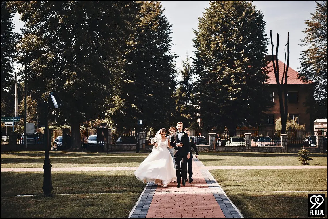 hotel zameczek książ wielki, ślubne iskierki miłości, fotograf na wesele Miechów