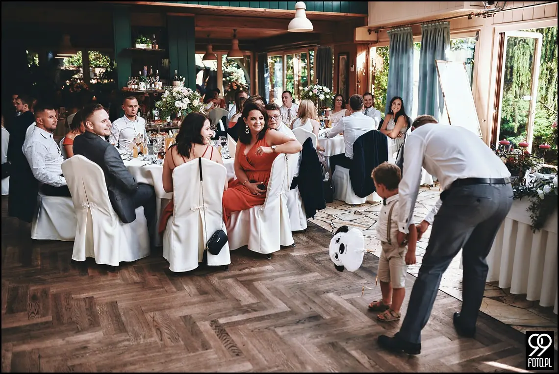 hotel zameczek książ wielki, ślubne iskierki miłości, fotograf na wesele Miechów