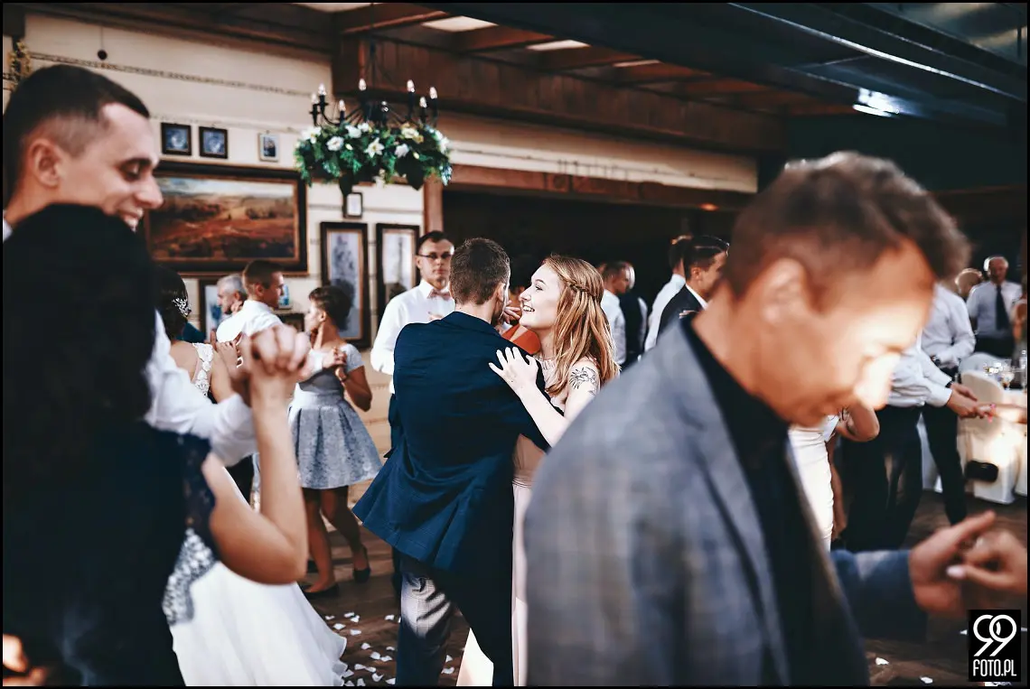 hotel zameczek książ wielki, ślubne iskierki miłości, fotograf na wesele Miechów