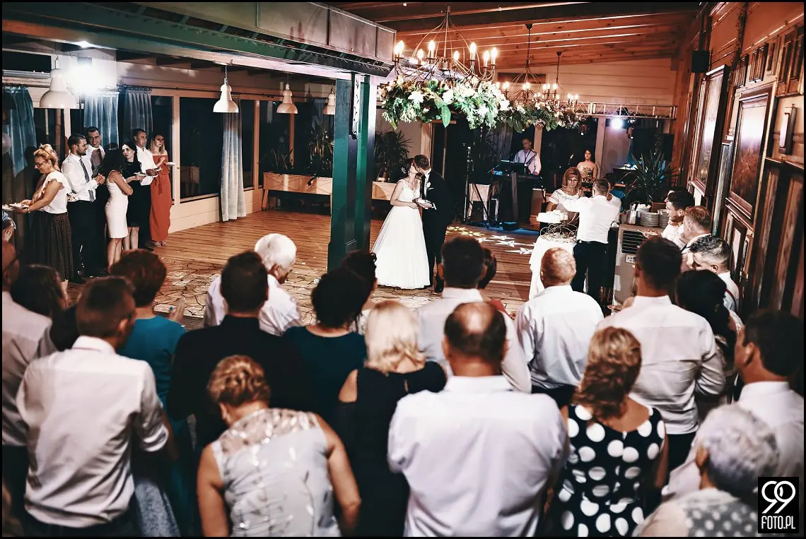 hotel zameczek książ wielki, ślubne iskierki miłości, fotograf na wesele Miechów