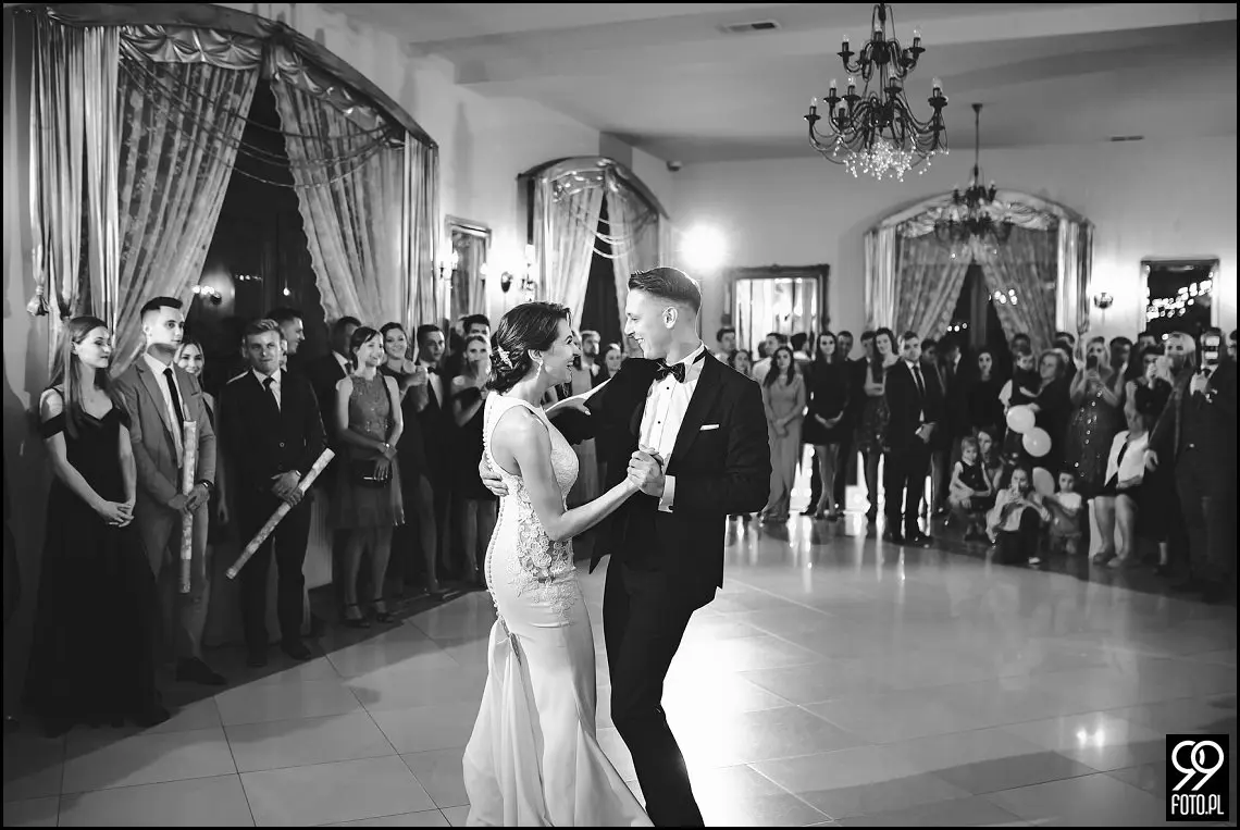 wesele glamour, ślub w stylu glamour, dworek fantazja skomielna biała