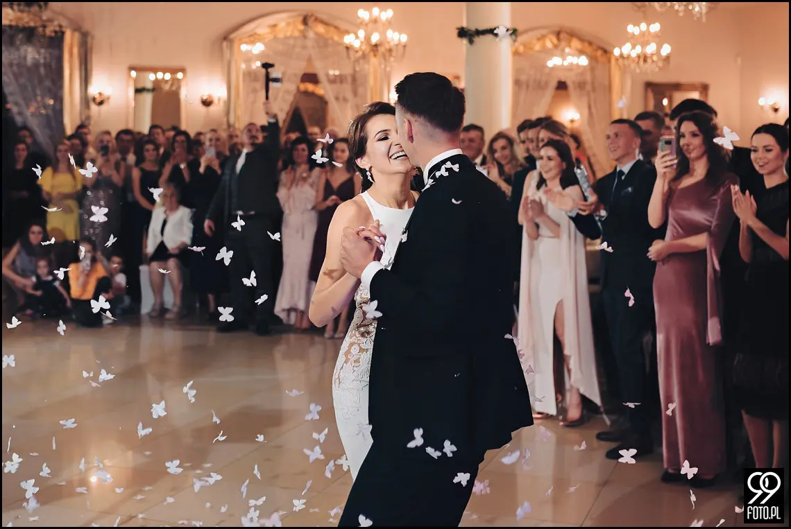 wesele glamour, ślub w stylu glamour, dworek fantazja skomielna biała