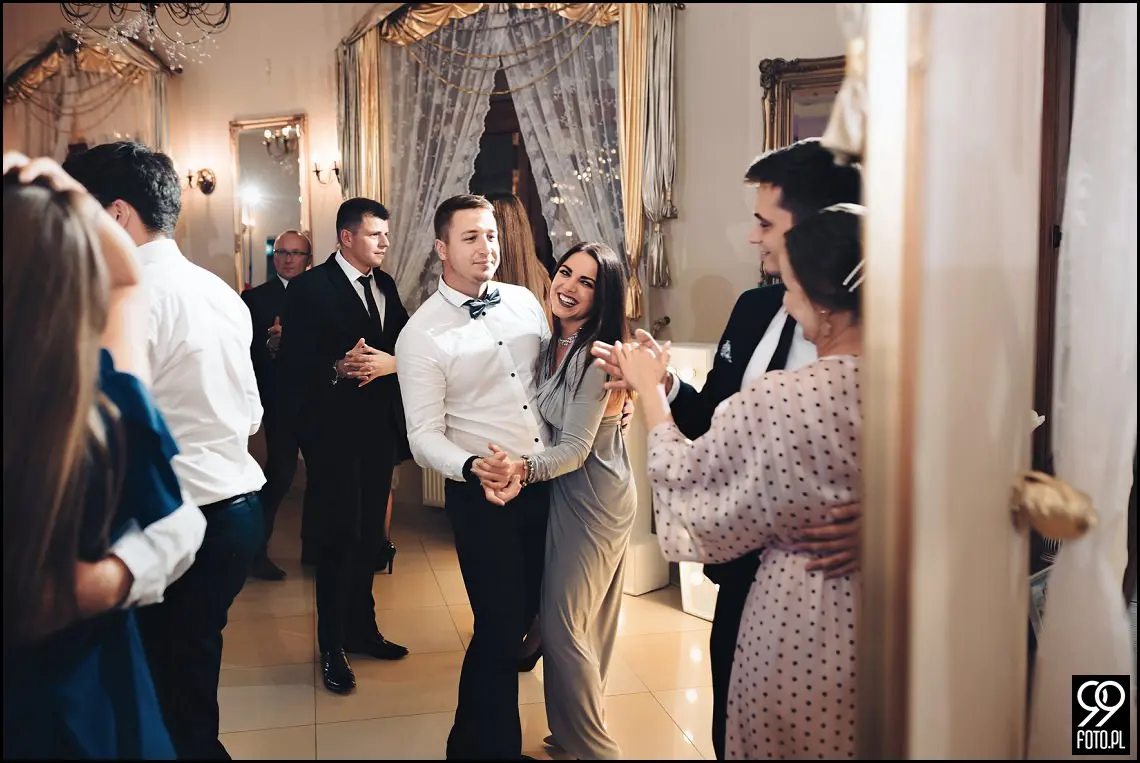 wesele glamour, ślub w stylu glamour, dworek fantazja skomielna biała