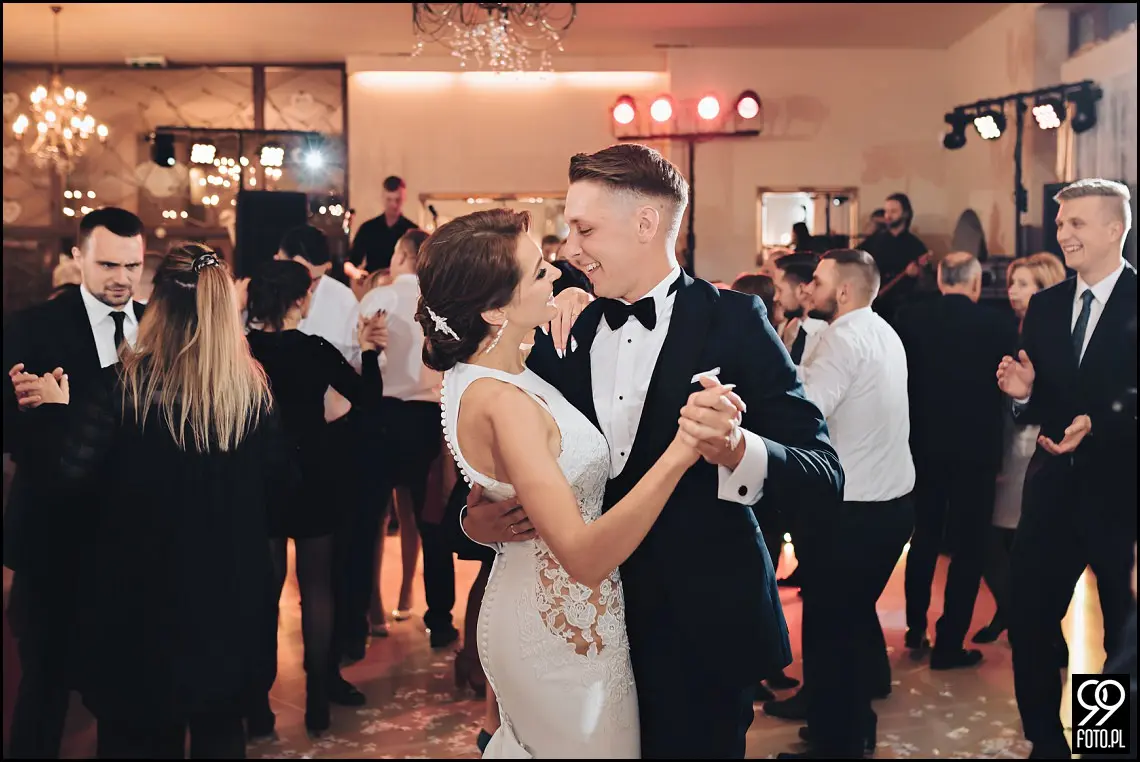 wesele glamour, ślub w stylu glamour, dworek fantazja skomielna biała